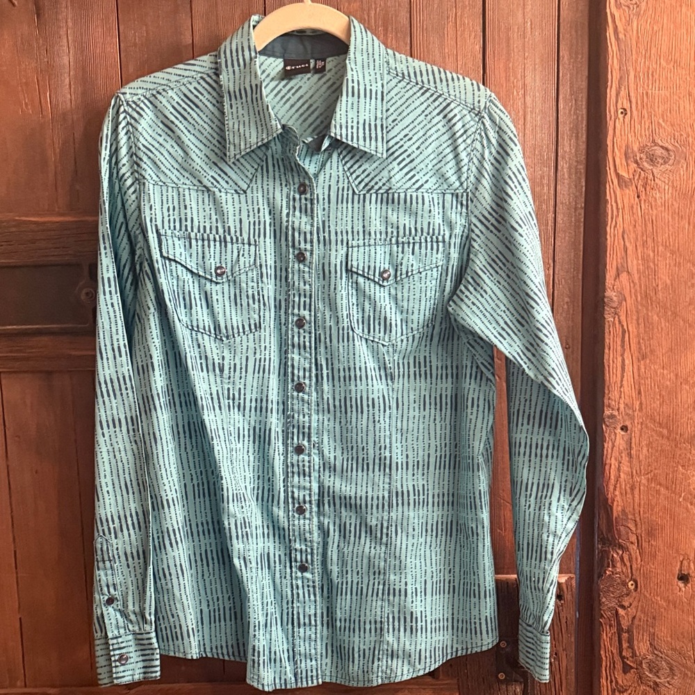 Cruel Girl Light Teal Patterned Women's Button-Down Shirt
